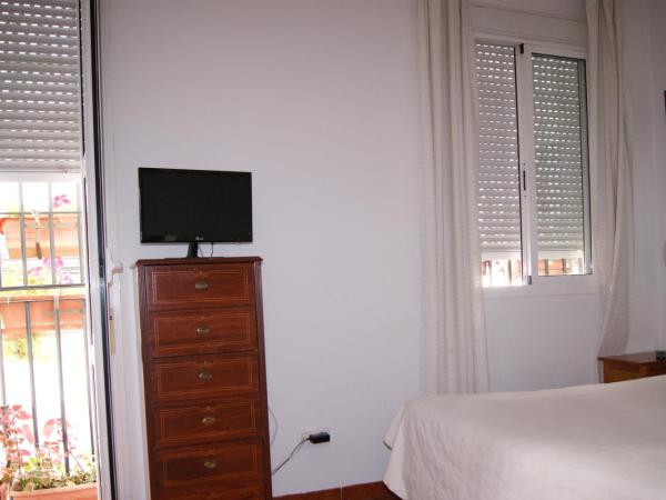 Hostal Alcazar I : photo 5 de la chambre chambre double