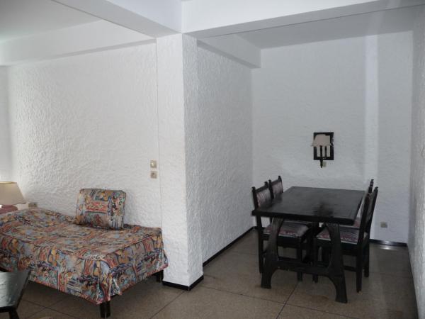 HOTEL KAMAL CITY CENTER : photo 2 de la chambre chambre quadruple