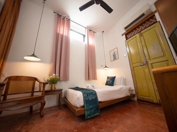 Sweet Cili Boutique Hotel : photo 4 de la chambre chambre simple avec salle de bains privative