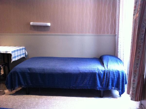 Hotel Des Arts : photo 7 de la chambre chambre triple