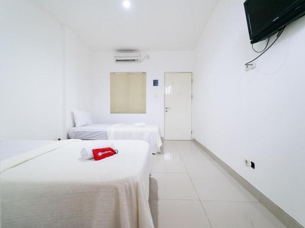 KoolKost near Ragunan Zoo - Minimum Stay 6 Days : photo 2 de la chambre chambre lits jumeaux
