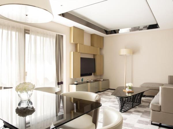 Jumeirah Living Guangzhou-Complimentary Shuttle Bus between hotel to Canton Fair Complex during Canton Fair Period : photo 5 de la chambre three-bedroom residence contemporary