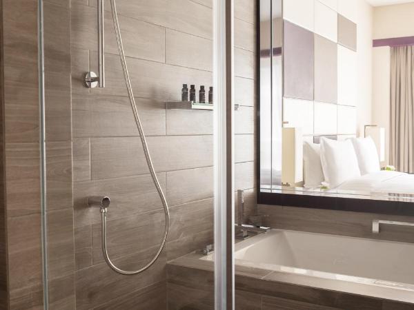 Jumeirah Living Guangzhou-Complimentary Shuttle Bus between hotel to Canton Fair Complex during Canton Fair Period : photo 10 de la chambre three-bedroom residence contemporary