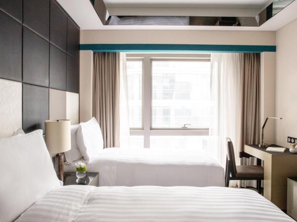 Jumeirah Living Guangzhou-Complimentary Shuttle Bus between hotel to Canton Fair Complex during Canton Fair Period : photo 2 de la chambre two-bedroom residence contemporary