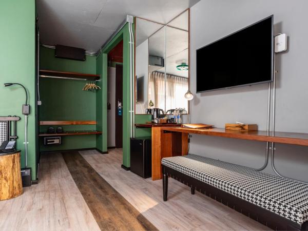 MeStyle Museum Hotel : photo 4 de la chambre chambre double supérieure avec balcon