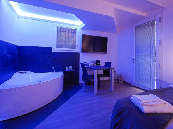 B&BO la Frasca : photo 5 de la chambre suite avec baignoire spa