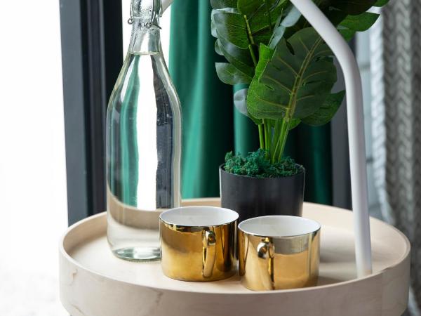 Carnarvon Suites By Reunion : photo 5 de la chambre chambre lit queen-size - vue sur jardin