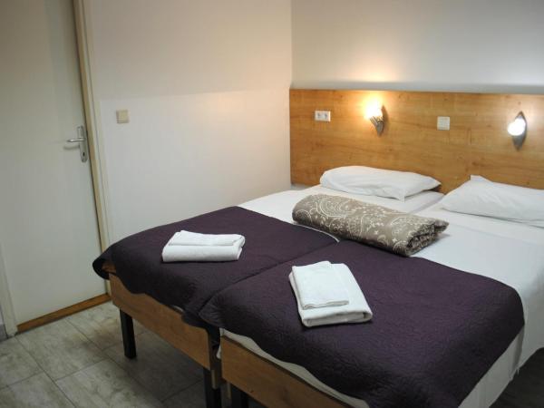 Hotel Fala : photo 5 de la chambre chambre quadruple