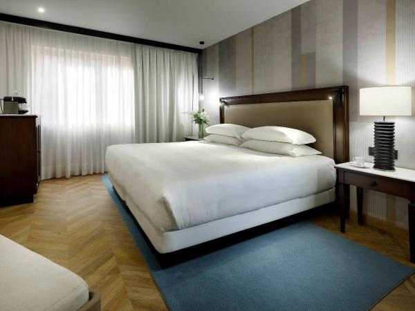 Hyatt Regency Hesperia Madrid : photo 4 de la chambre chambre lit king-size deluxe