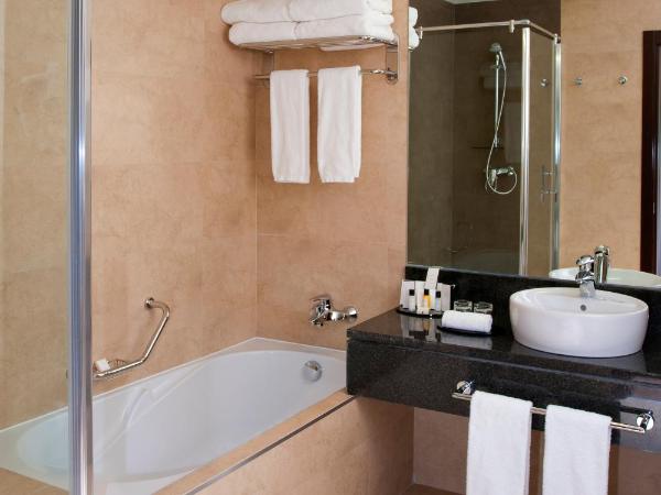 Hotel Crowne Plaza Madrid Airport : photo 3 de la chambre chambre premium