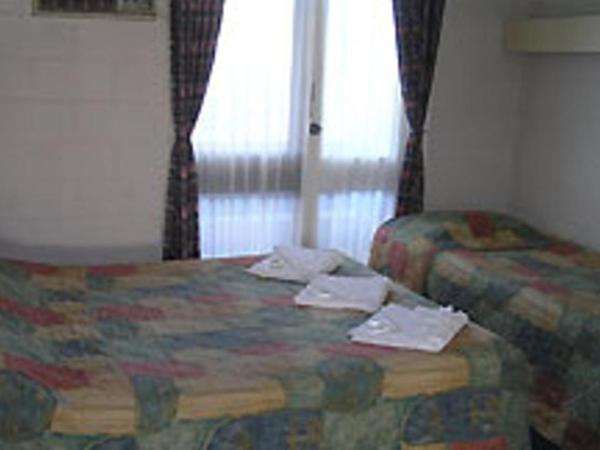 Pathfinder Motel : photo 1 de la chambre chambre lits jumeaux