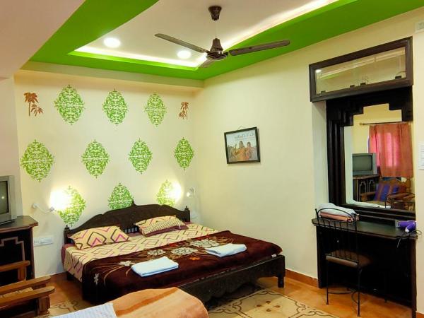 Shivam Guest House : photo 3 de la chambre chambre triple deluxe