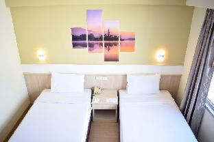 Trang Hotel Bangkok - SHA Plus : photo 2 de la chambre room #2715018