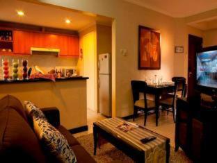 Grand Tropic Suites Hotel : photo 1 de la chambre room #30386765