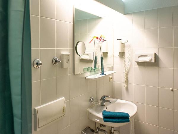 Hotel AMENITY : photo 9 de la chambre chambre familiale