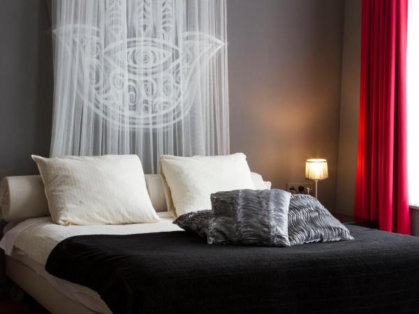 Hotel Matuchi : photo 2 de la chambre chambre triple maghreb 

