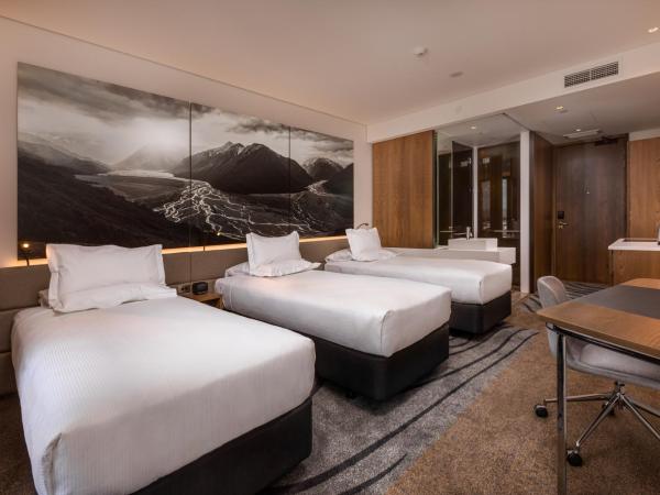 Novotel Christchurch Airport : photo 4 de la chambre chambre supérieure avec 3 lits simples