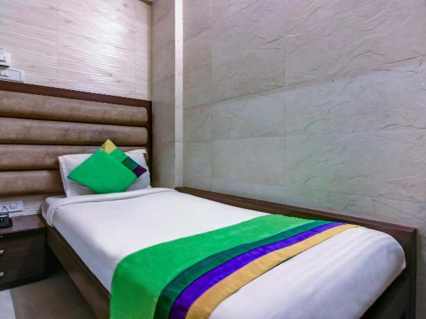 Treebo Lake Bloom Powai : photo 2 de la chambre chambre simple Économique