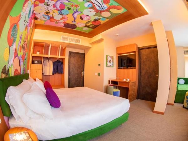OMAMA Hotel : photo 10 de la chambre chambre quadruple standard