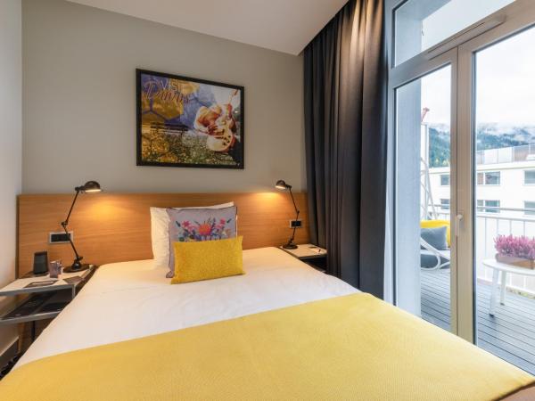 Hard Rock Hotel Davos : photo 2 de la chambre hébergement deluxe lit queen-size - argent