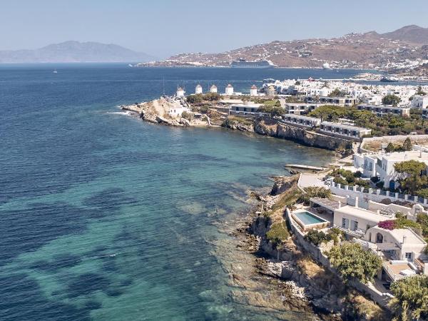 Belvedere Mykonos - Waterfront Villa & Suites - The Leading Hotels of the World : photo 5 de la chambre waterfront suite with private sundeck (350 meters from the main hotel)