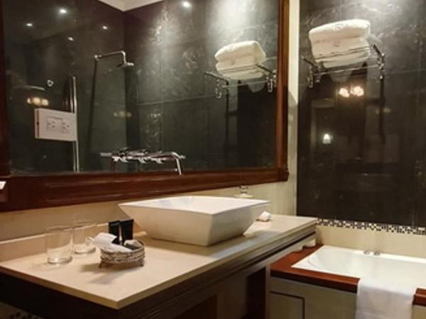 MG Design Hotel Boutique : photo 3 de la chambre chambre double deluxe