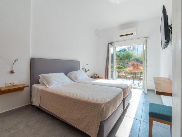 Vienoula's Garden Hotel : photo 3 de la chambre chambre double supérieure