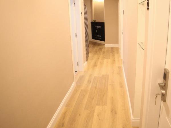 Toledo Relais - Exclusive Rooms : photo 2 de la chambre chambre lit king-size avec balcon