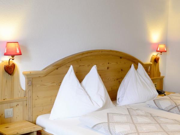 Hotel Restaurant Alpina : photo 9 de la chambre chambre double confort