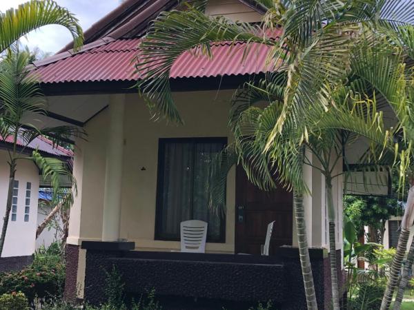 Moonwalk Lanta Resort : photo 2 de la chambre bungalow supérieur avec vue sur le jardin