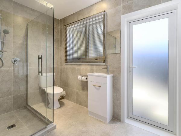 Thermal Oak Motel : photo 2 de la chambre appartement 3 chambres