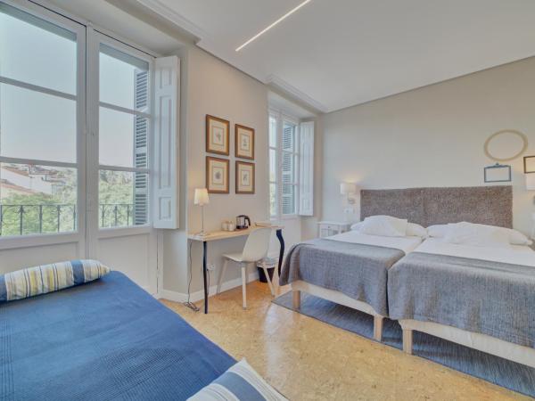 Pensión Mendi : photo 3 de la chambre chambre lits jumeaux avec salle de bains privative séparée