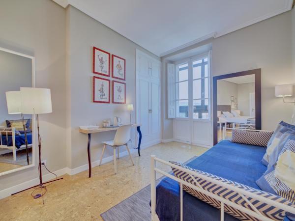 Pensión Mendi : photo 1 de la chambre chambre lits jumeaux supérieure - vue sur ville