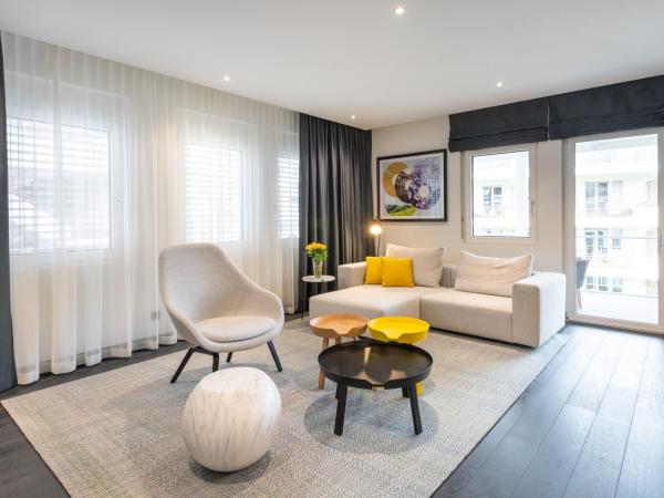 Hard Rock Hotel Davos : photo 1 de la chambre studio avec suite lit king-size - platine