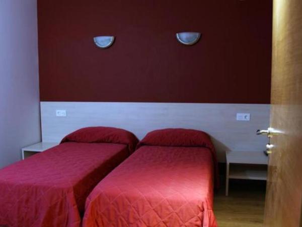 Hostal Santel San Marcos : photo 1 de la chambre room #41746130