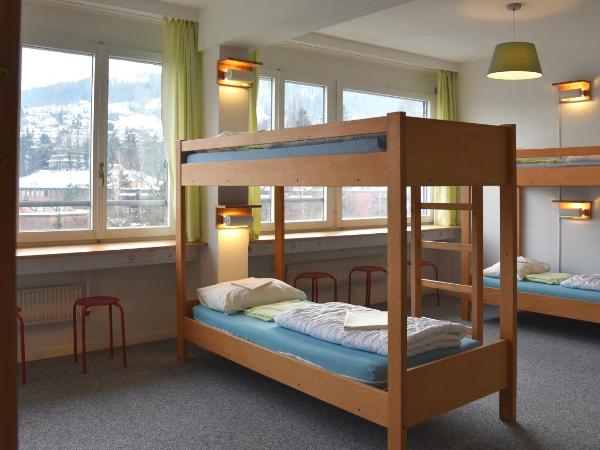 Hostel 77 Bern : photo 2 de la chambre lit dans dortoir mixte de 8 lits