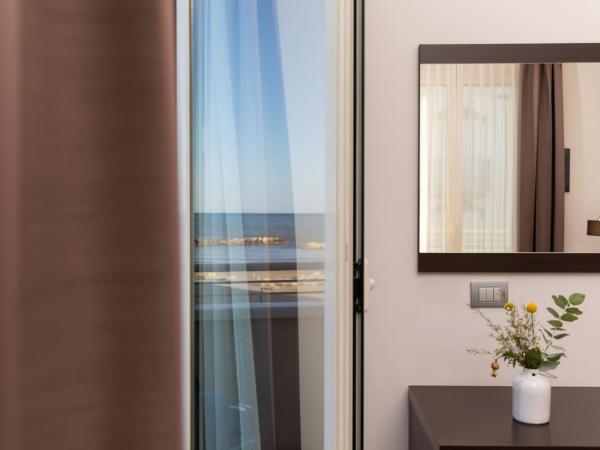 Gimmi Hotel : photo 6 de la chambre chambre double - front de mer