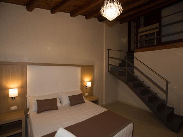 B&B La Serenissima : photo 2 de la chambre chambre double deluxe avec lit d'appoint