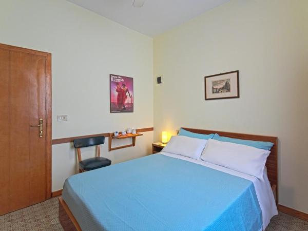Albergo Al Gobbo : photo 4 de la chambre chambre simple avec salle de bains commune