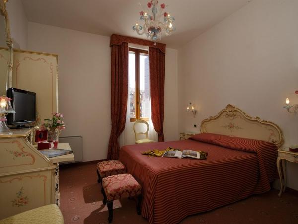Hotel La Residenza : photo 3 de la chambre chambre double