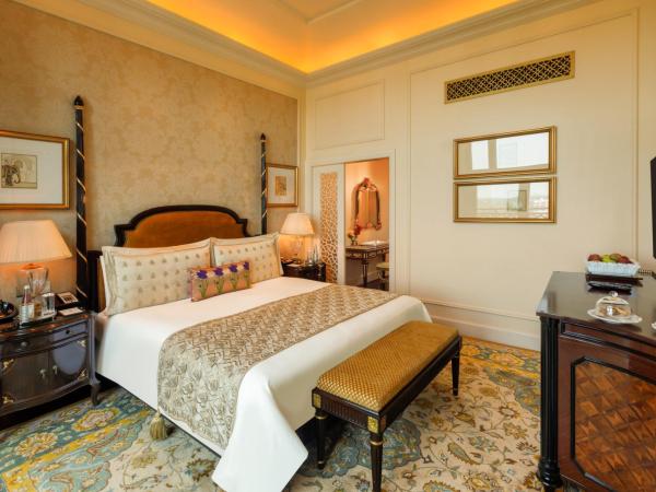 The Leela Palace New Delhi : photo 2 de la chambre suite de luxe avec transferts aéroport et accès au salon