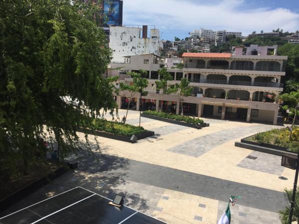 Hotel El Kiosco : photo 5 de la chambre chambre lits jumeaux - vue sur ville
