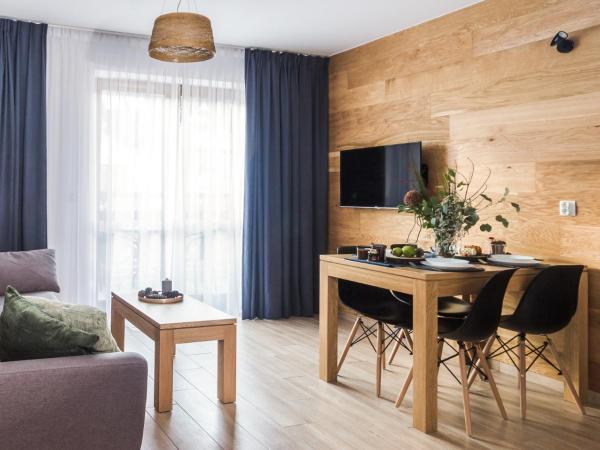 Apartamenty Forma Tatrica : photo 3 de la chambre appartement 1 chambre classique avec balcon ou terrasse