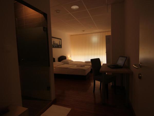 Rooms XXL : photo 3 de la chambre chambre triple