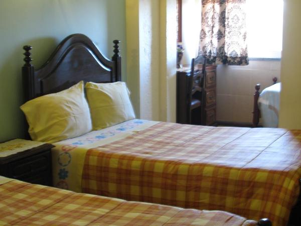 Residencial Porto Novo - Alojamento Local : photo 1 de la chambre chambre familiale