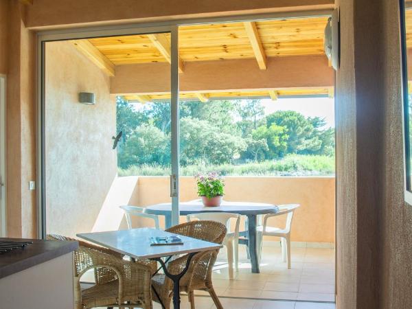 Résidence Marina di Capitello : photo 5 de la chambre appartement - vue sur lac