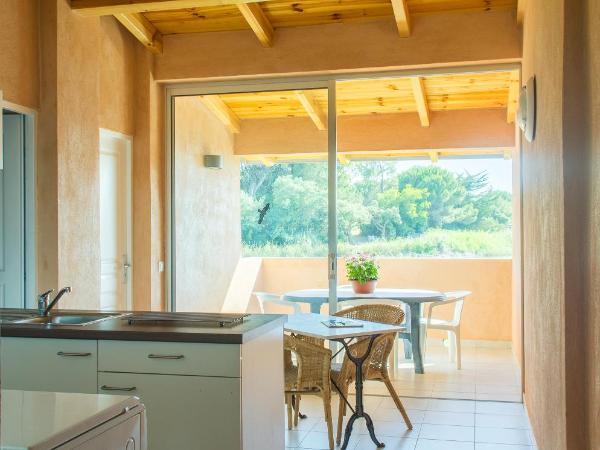 Résidence Marina di Capitello : photo 6 de la chambre appartement - vue sur lac