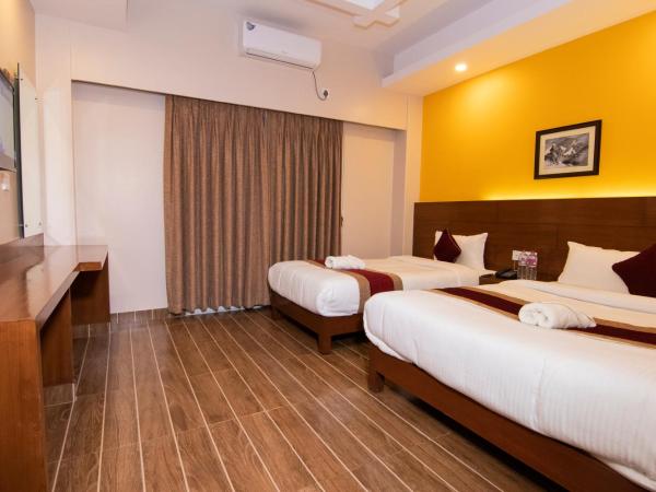 Hotel Balcony : photo 2 de la chambre chambre double ou lits jumeaux deluxe - vue sur montagne