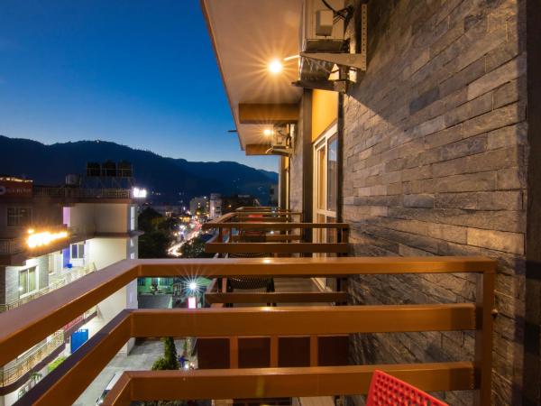 Hotel Balcony : photo 10 de la chambre chambre simple deluxe avec balcon