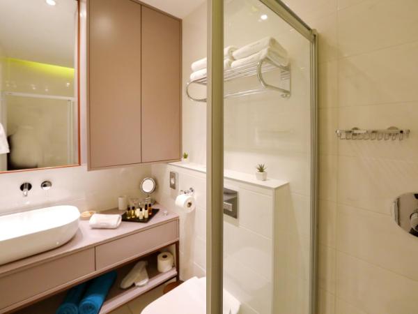 Luxury rooms Kadena : photo 8 de la chambre chambre double deluxe avec douche